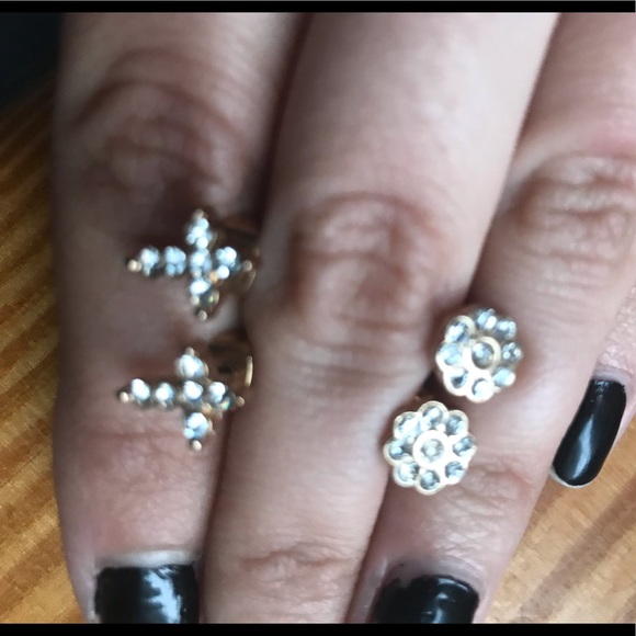 Cubic zirconia earring set - Picture 3 of 5